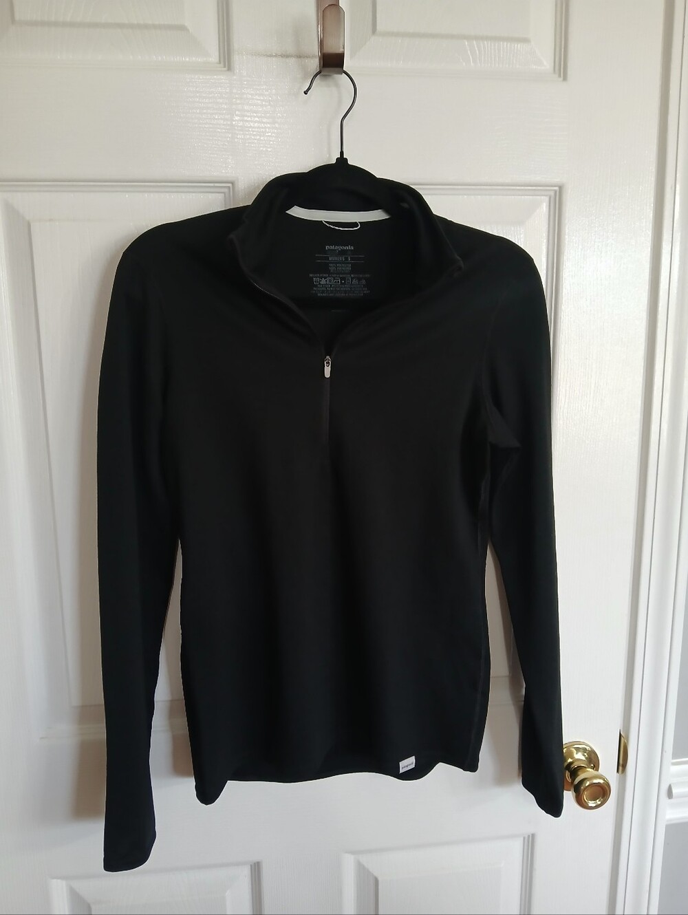 Patagonia Black Half-Zip Pullover Sweater Layering Athleisure Outdoor Hiking - Picture 3 of 5